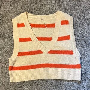 FREE PEOPLE CROPPED SWEATER VEST